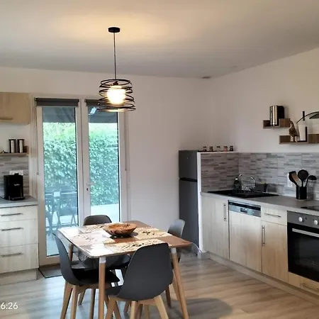 De Jardin Le Cabanon Avec シャレー Issendolus